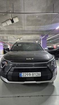 Kia Niro Prestige — пробег 19 200 км — фото 1 из 5