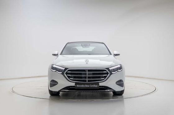 Mercedes-Benz E-Class E300 4MATIC Exclusive — пробег 2 250 км — фото 3 из 5