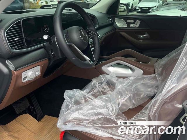 Mercedes-Benz GLE-Class GLE300d 4MATIC — пробег 20 км — фото 5 из 5