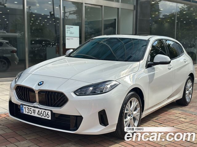 BMW 1-Series 120 — пробег 4 089 км — фото 1 из 5