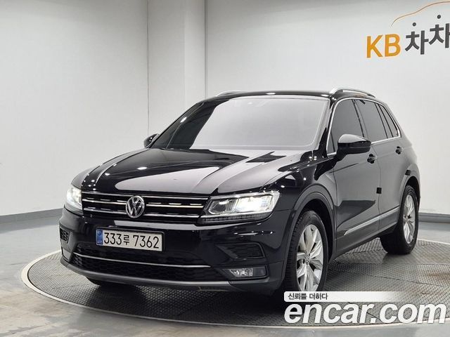 Volkswagen Tiguan 2.0 TDI Premium — пробег 110 955 км — фото 1 из 5