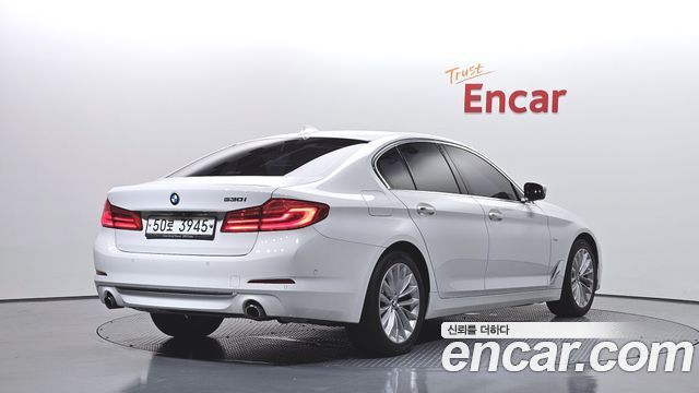 BMW 5-Series 530i Luxury Plus — пробег 74 533 км — фото 2 из 5