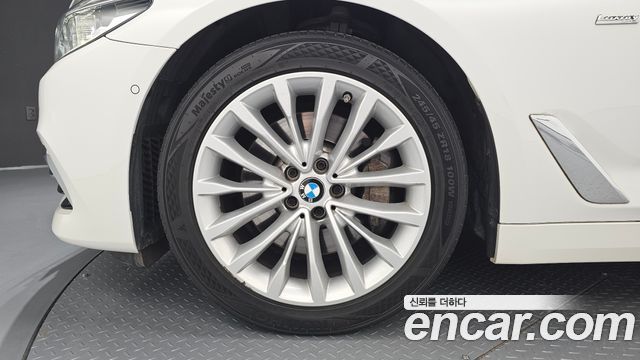 BMW 5-Series 530i Luxury Plus — пробег 74 533 км — фото 5 из 5