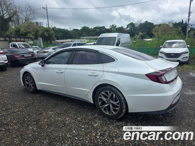 Hyundai Sonata 2.0 Smart — пробег 187 939 км — фото 3 из 5