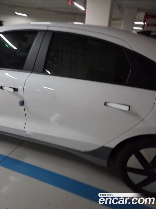 Hyundai Ioniq6 Long Range Exclusive — пробег 20 000 км — фото 3 из 5
