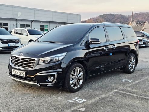 Kia Carnival 9-seater Prestige — пробег 140 000 км — фото 2 из 5