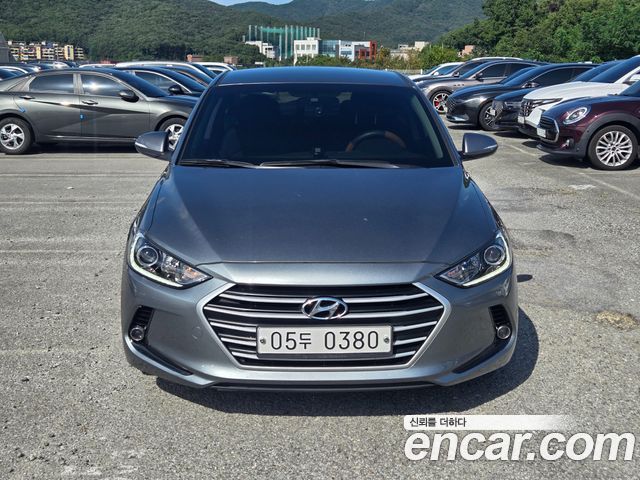 Hyundai AVANTE 1.6 GDI Smart Special — пробег 88 000 км — фото 1 из 5