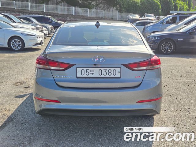 Hyundai AVANTE 1.6 GDI Smart Special — пробег 88 000 км — фото 4 из 5