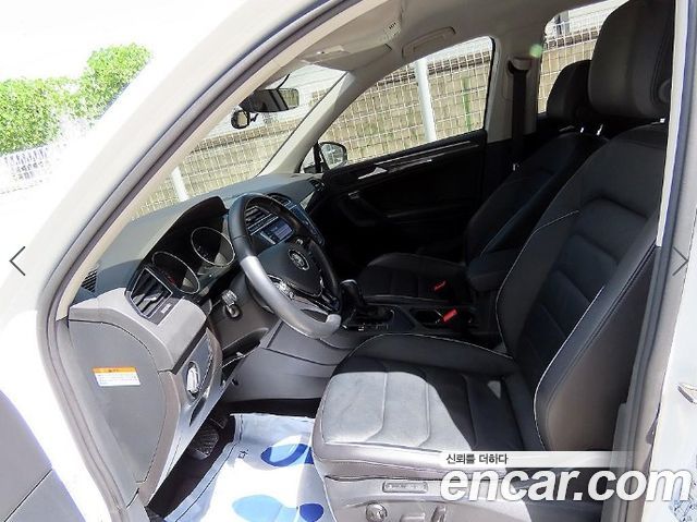Volkswagen Tiguan 2.0 TDI Premium — пробег 91 712 км — фото 5 из 5