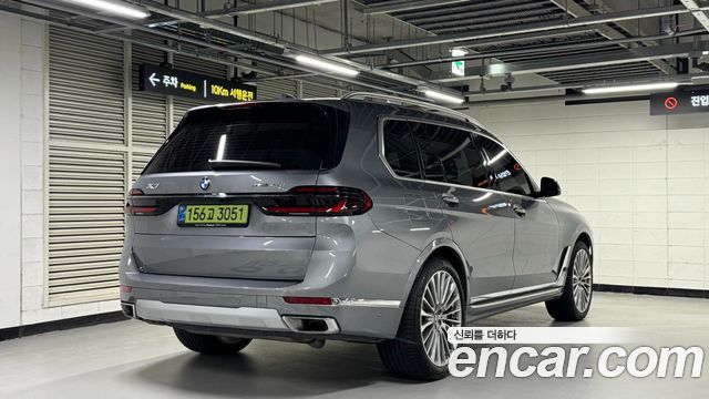 BMW X7 xDrive 40d Design Pure Excellence 7-Seater — пробег 10 592 км — фото 4 из 5
