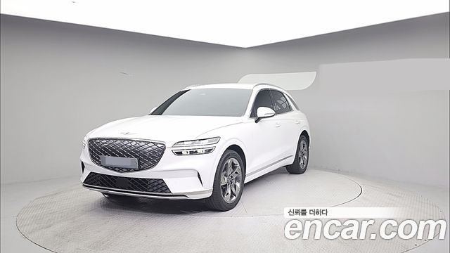 Genesis GV70 e-AWD — пробег 36 051 км — фото 1 из 5