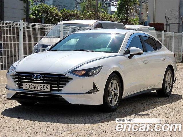 Hyundai Sonata 2.0 Smart — пробег 126 956 км — фото 2 из 5