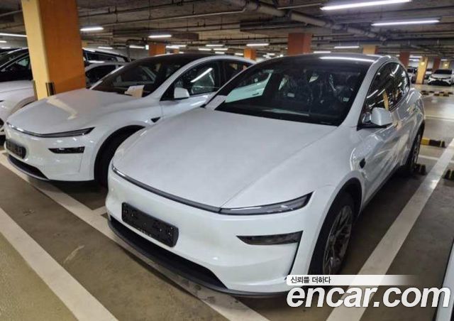 Tesla Model Y L Long Range AWD — пробег 1 км — фото 2 из 5