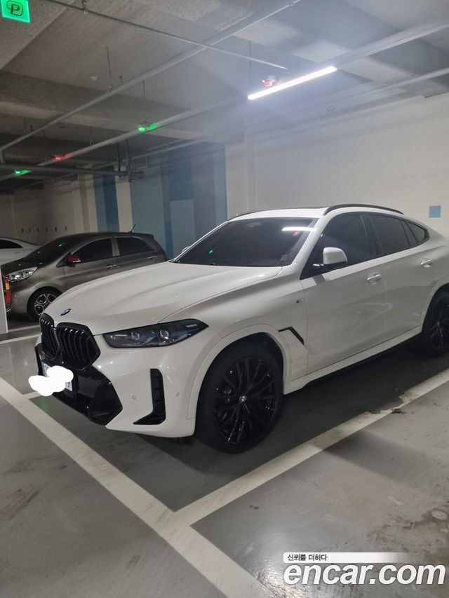 BMW X6 xDrive40i M Sport — пробег 24 200 км — фото 1 из 5