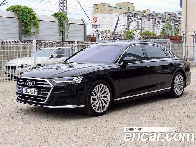 Audi A8 55 TFSI Quattro LWB — пробег 105 466 км — фото 1 из 5