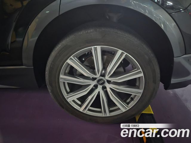 Audi Q8 из Кореи Encar