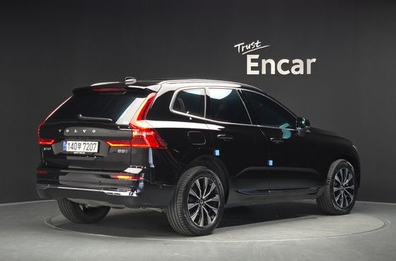 Volvo XC60 B5 Ultimate Bright — пробег 47 414 км — фото 2 из 5