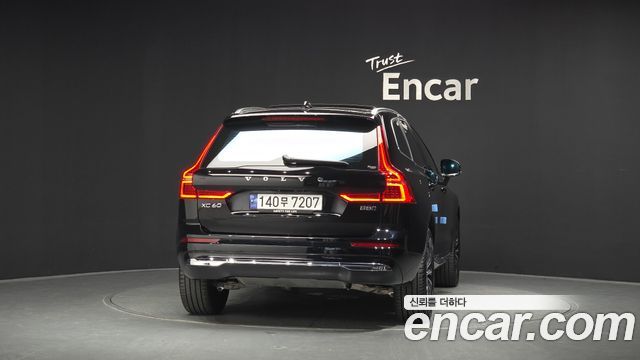 Volvo XC60 B5 Ultimate Bright — пробег 47 414 км — фото 4 из 5