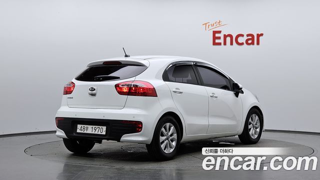 Kia pride 5DR 1.6 GDI Luxury — пробег 70 083 км — фото 2 из 5