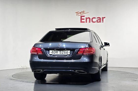 Mercedes-Benz E-Class E300 4MATIC Avantgarde — пробег 108 582 км — фото 4 из 5