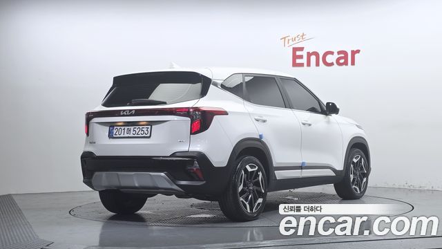 Kia Seltos из Кореи Encar