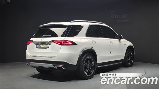 Mercedes-Benz GLE-Class GLE350e 4MATIC — пробег 92 082 км — фото 2 из 5