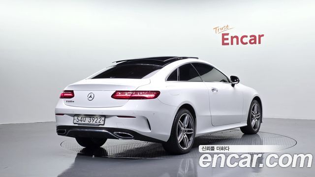 Mercedes-Benz E-Class из Кореи Encar