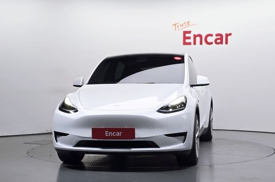 Tesla Model Y RWD — пробег 73 832 км — фото 3 из 5
