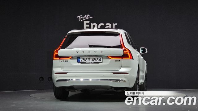 Volvo XC60 B5 Ultra Bright Air Sus — пробег 10 603 км — фото 4 из 5