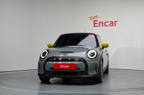 Mini Cooper SE Electric 3rd — пробег 59 025 км — фото 3 из 5