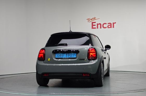 Mini Cooper SE Electric 3rd — пробег 59 025 км — фото 4 из 5
