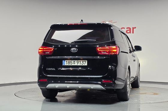 Kia Carnival 9-Seater Noblesse Special — пробег 114 899 км — фото 4 из 5