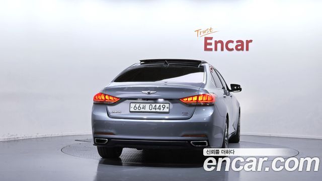 Hyundai Genesis из Кореи Encar