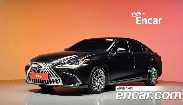 Lexus ES Luxury Plus — пробег 20 221 км — фото 1 из 5