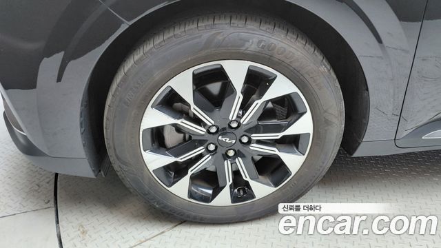 Kia Carnival Gasoline 7-Seater Outdoor Noblesse — пробег 16 570 км — фото 5 из 5