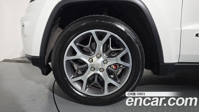 Jeep Cherokee из Кореи Encar