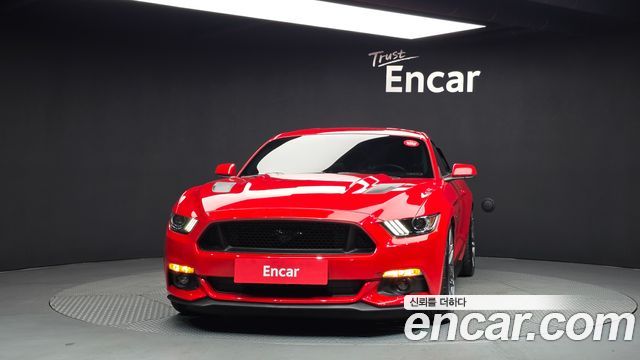 Ford Mustang GT Coupe — пробег 68 071 км — фото 3 из 5