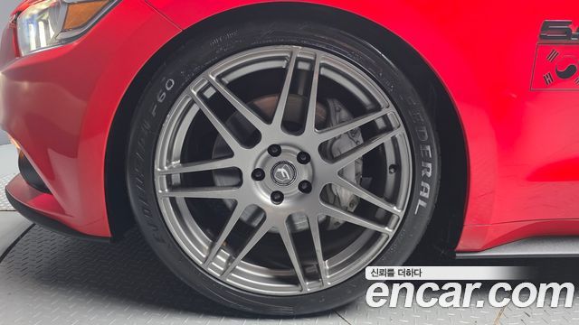 Ford Mustang GT Coupe — пробег 68 071 км — фото 5 из 5