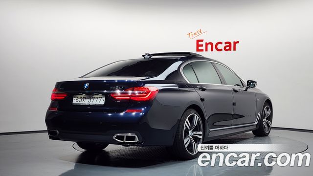 BMW 7-Series 740Li xDrive M Sport Package — пробег 109 781 км — фото 2 из 5