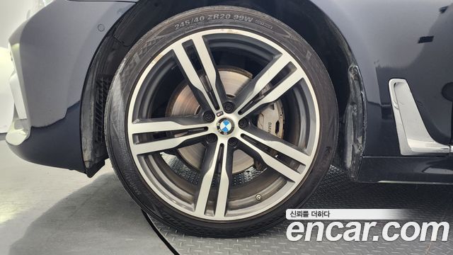 BMW 7-Series 740Li xDrive M Sport Package — пробег 109 781 км — фото 5 из 5