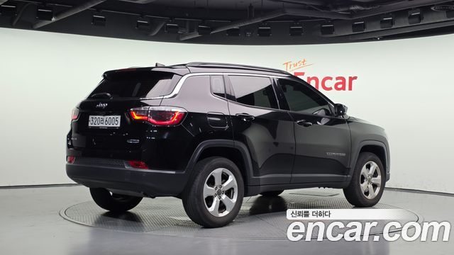 Jeep Compass из Кореи Encar