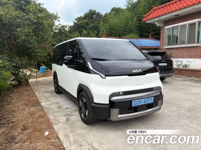 Kia PV5 Passenger 5 Seater Plus — пробег 524 км — фото 2 из 5