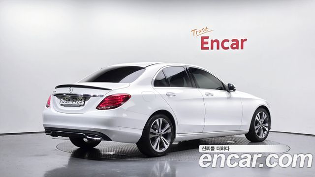 Mercedes-Benz C-Class из Кореи Encar
