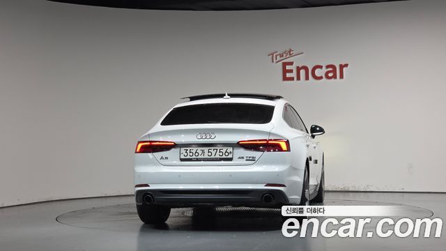 Audi A5 45 TFSI Quattro Premium Sportback — пробег 79 576 км — фото 4 из 5
