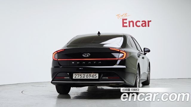 Hyundai Sonata 2.0 Premium Family — пробег 101 798 км — фото 4 из 5