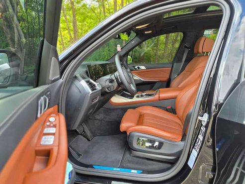 BMW X7 xDrive 40i Design Pure Excellence 6-Seater — пробег 18 000 км — фото 5 из 5