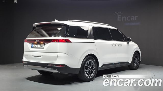 Kia Carnival из Кореи Encar