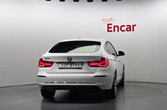 BMW Gran Turismo GT 320d Luxury — пробег 40 405 км — фото 4 из 5