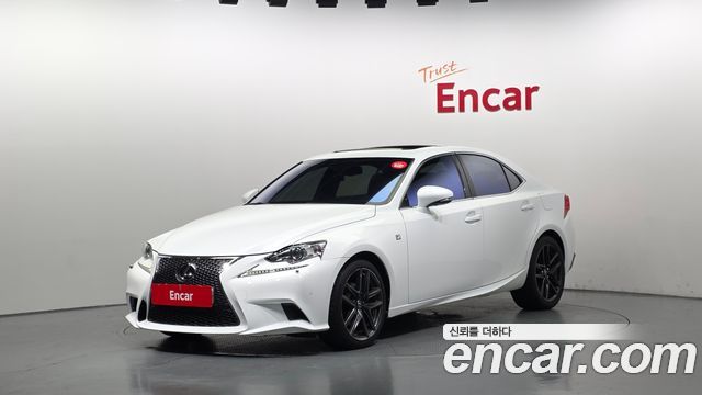 Lexus IS F-Sport XE30 — пробег 125 472 км — фото 1 из 5
