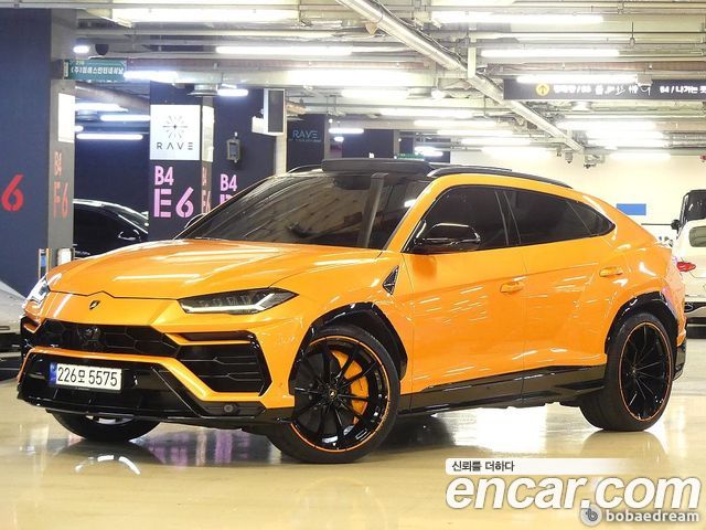 Lamborghini Urus из Кореи Encar